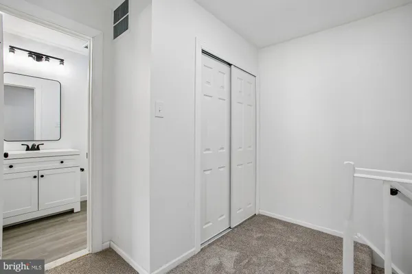 $305,000 | 3948 Sonora Place, Unit 88D, Alexandria, VA 22309