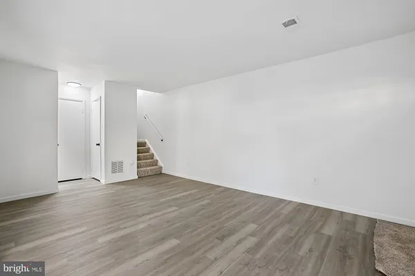 $305,000 | 3948 Sonora Place, Unit 88D, Alexandria, VA 22309