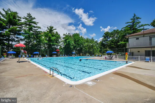 $305,000 | 3948 Sonora Place, Unit 88D, Alexandria, VA 22309