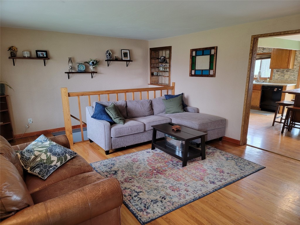 356 Jones Road Vestal, NY 13850 - Photo 4 of 26 Gallery Image 4