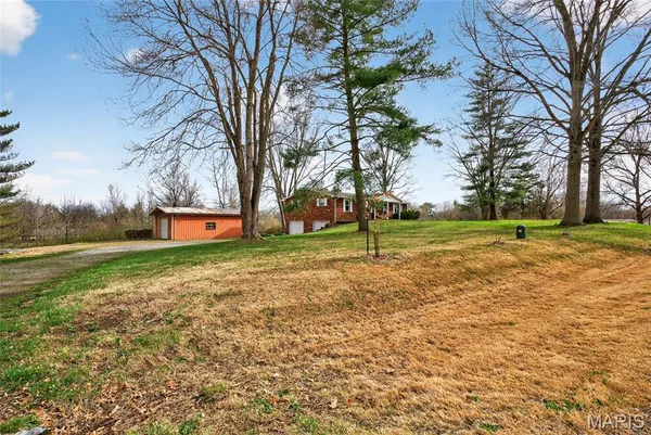 $299,900 | 237 Rolling Hills Drive, Cape Girardeau, MO 63701