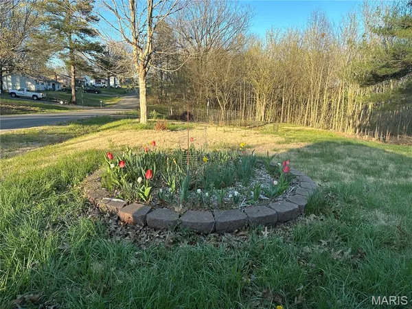$299,900 | 237 Rolling Hills Drive, Cape Girardeau, MO 63701