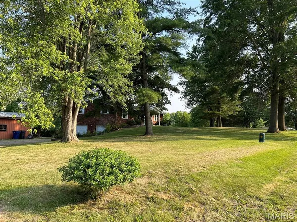 $299,900 | 237 Rolling Hills Drive, Cape Girardeau, MO 63701