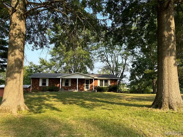 $299,900 | 237 Rolling Hills Drive, Cape Girardeau, MO 63701