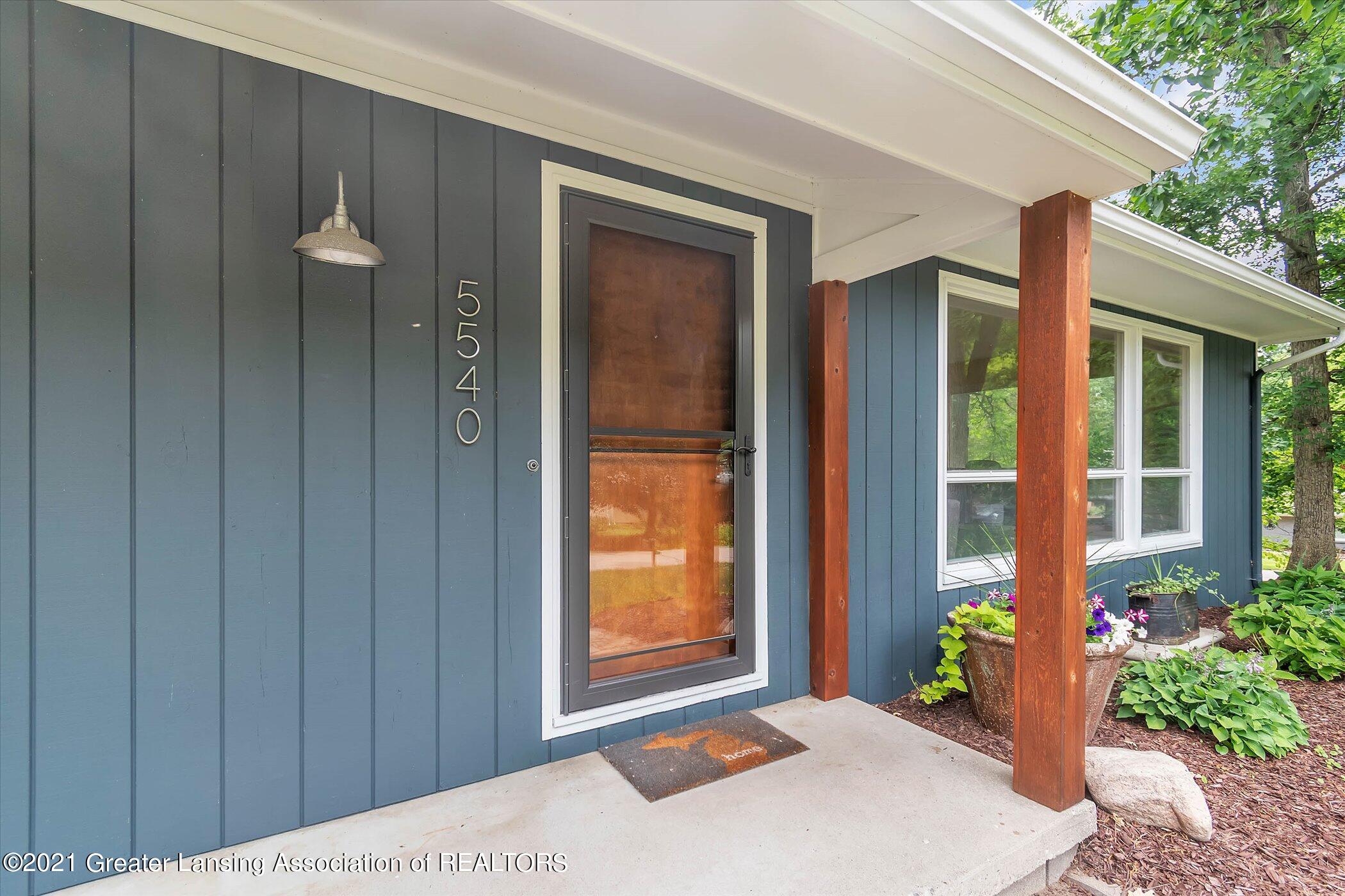 5540 Woodville Road Haslett, MI 48840 - Photo 5 of 43 05-5540 Woodville Rd-WindowStill-Real-Es