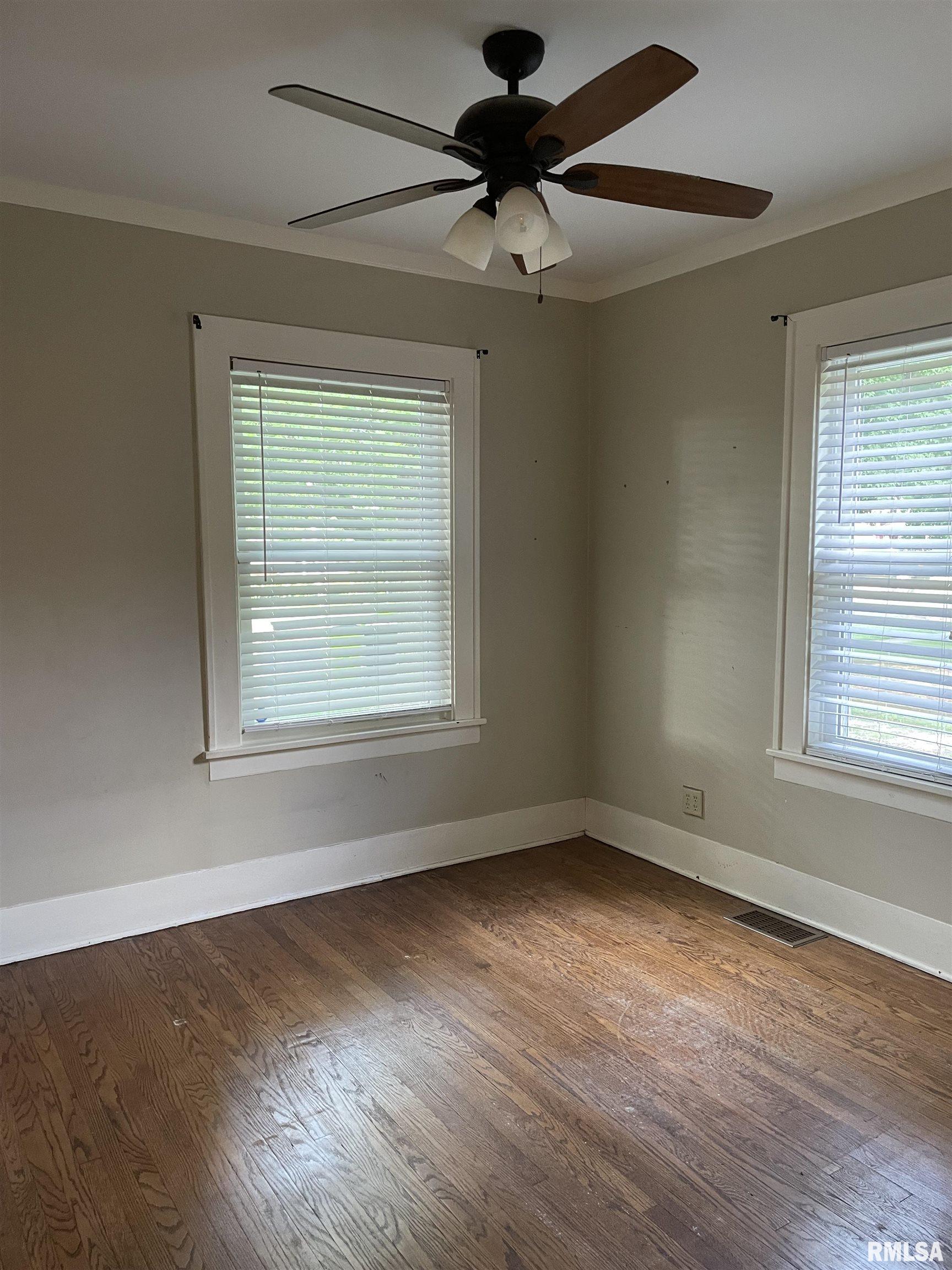 840 Edgehill Road Jacksonville, IL 62650 - Photo 21 of 41 Gallery Image 21
