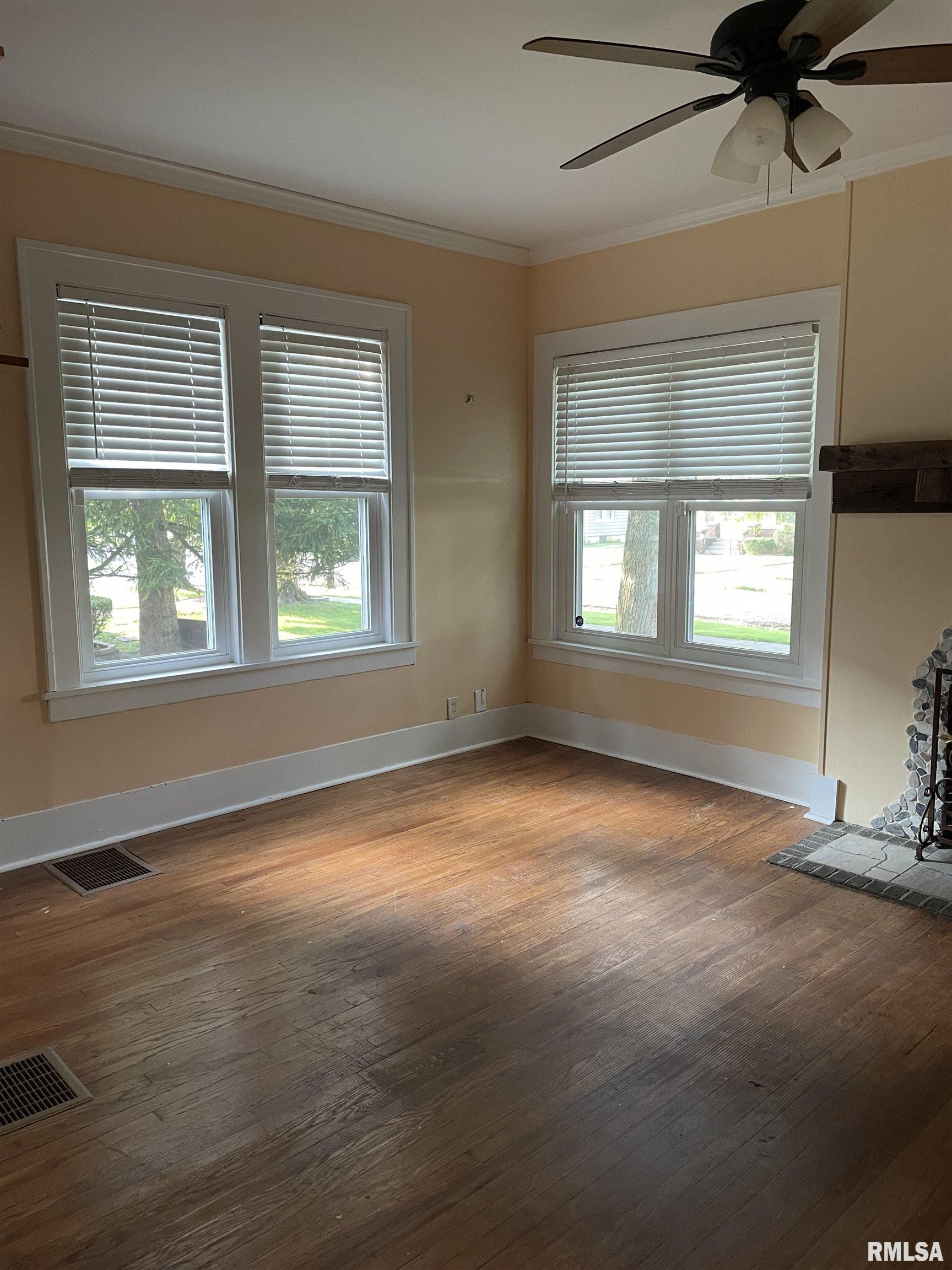 840 Edgehill Road Jacksonville, IL 62650 - Photo 3 of 41 Gallery Image 3