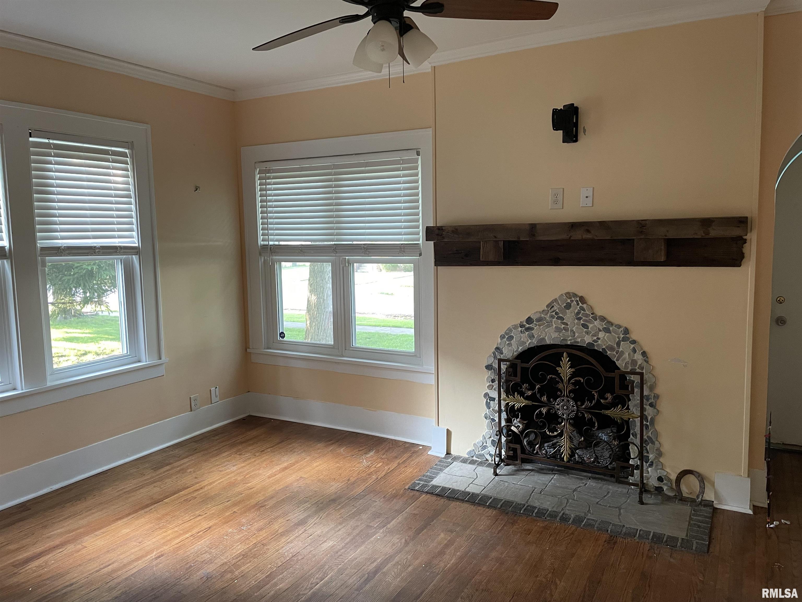 840 Edgehill Road Jacksonville, IL 62650 - Photo 6 of 41 Gallery Image 6