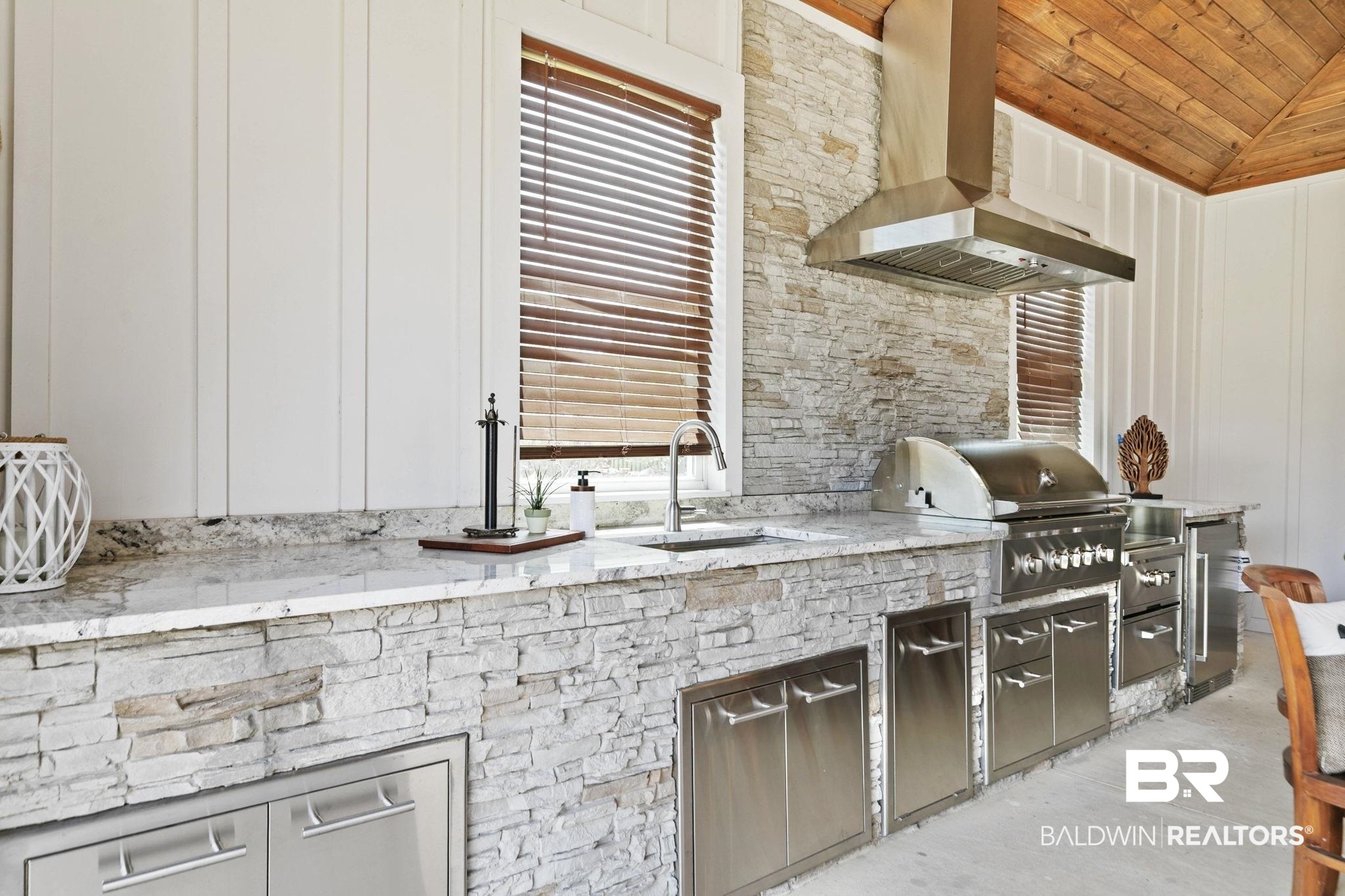 291 Hemlock Drive Fairhope, AL 36532 - Photo 54 of 65 View of patio / terrace with an outdoor kitchen and a sink