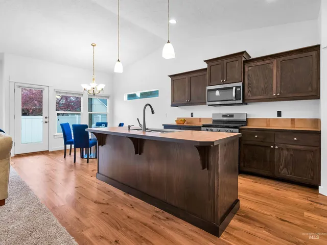 $450,000 | 10306 Fallow Field Street, Nampa, ID 83687