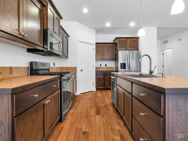 $450,000 | 10306 Fallow Field Street, Nampa, ID 83687