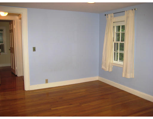 9 Ingleside Road Needham, MA 02492 - Photo 11 of 17