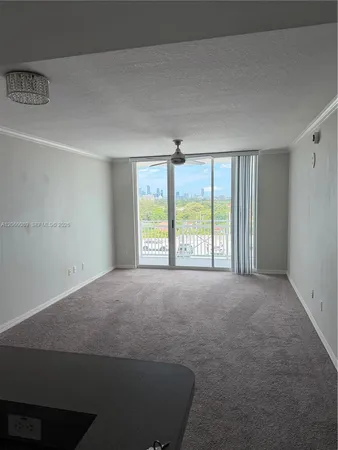 $2,200 | 2665 Southwest 37th Avenue, Unit 813, Miami, FL 33133