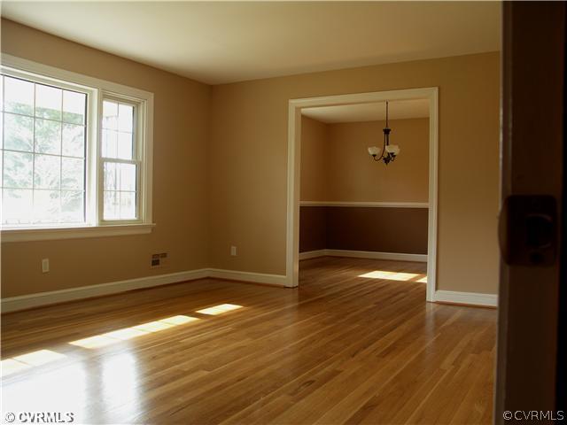 10500 Jason Road Richmond, VA 23235 - Photo 2 of 12 Living Room