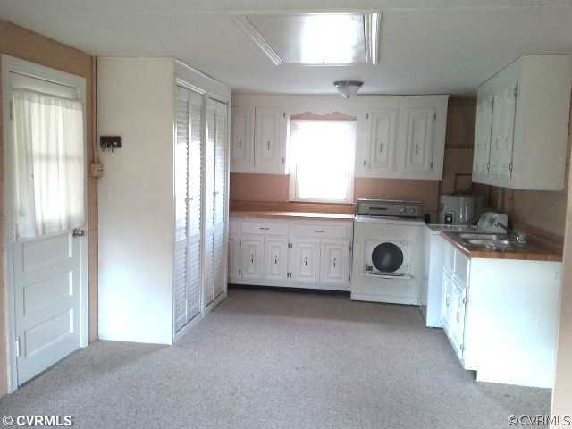 10500 Jason Road Richmond, VA 23235 - Photo 7 of 12 Laundry - Huge laundry/food prep area