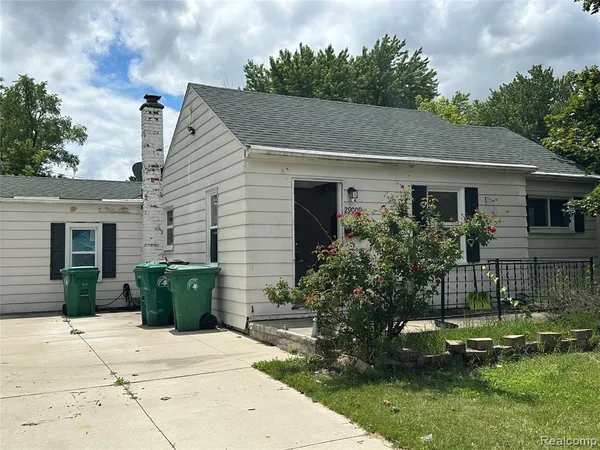 $149,900 | 29009 Dawson Avenue, Garden City, MI 48135