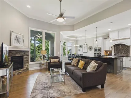 $575,000 | 19616 West 100th Terrace, Lenexa, KS 66220