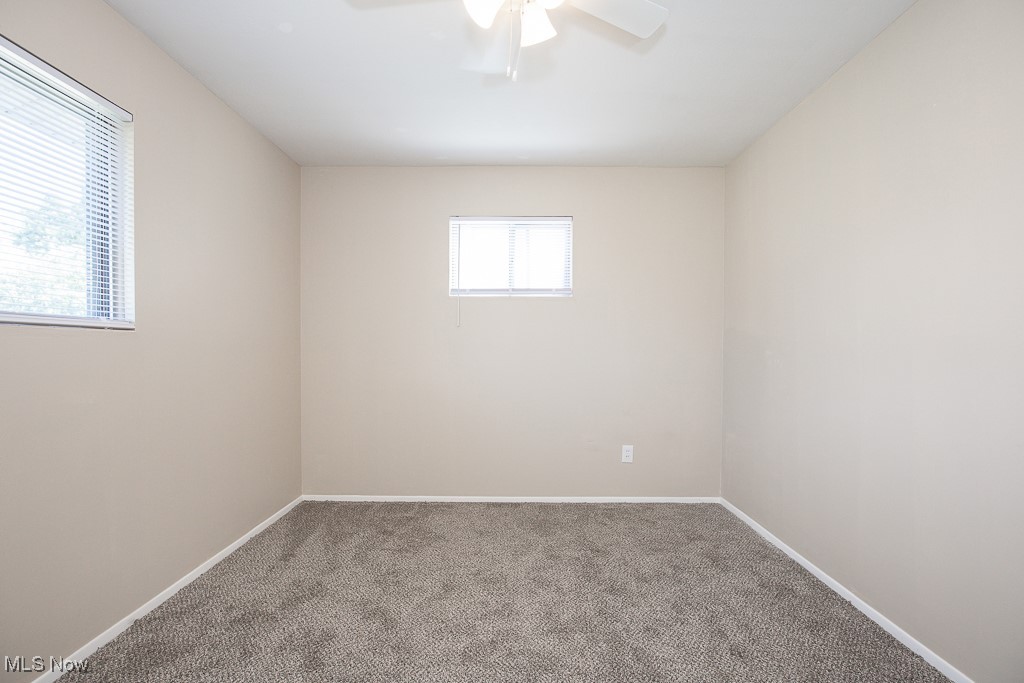 4208 Knickerbocker Road Sheffield Lake, OH 44054 - Photo 12 of 23 Gallery Image 12