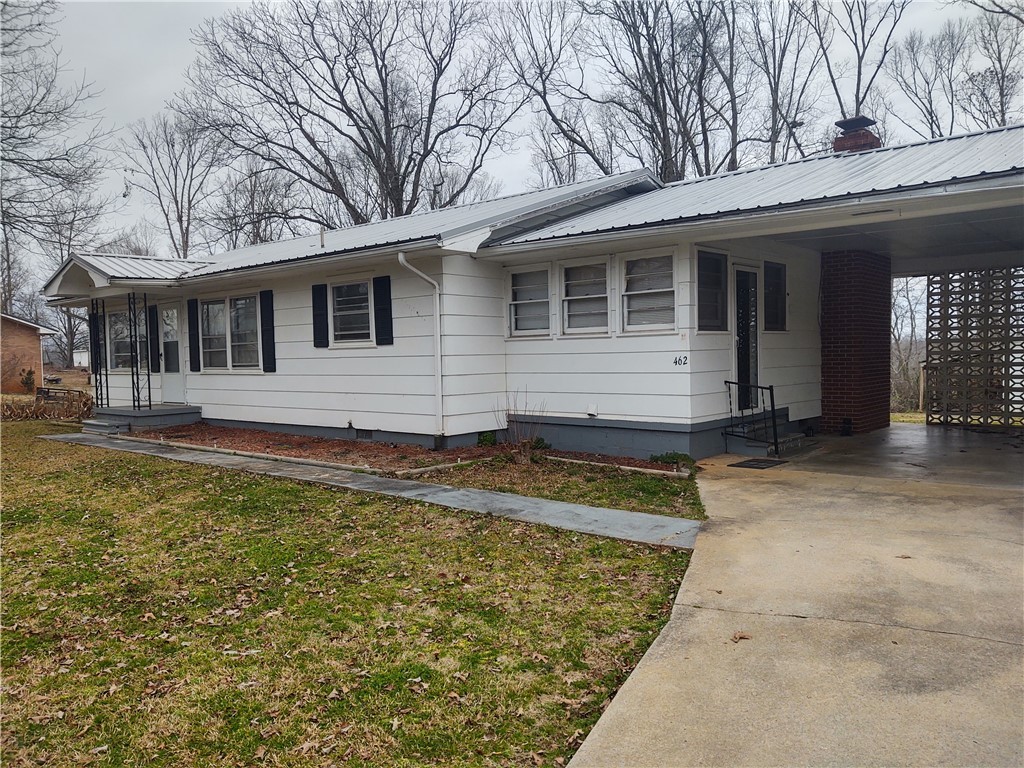 462 Sam Brown Road Seneca, SC 29678 - Photo 1 of 11 Gallery Image 1