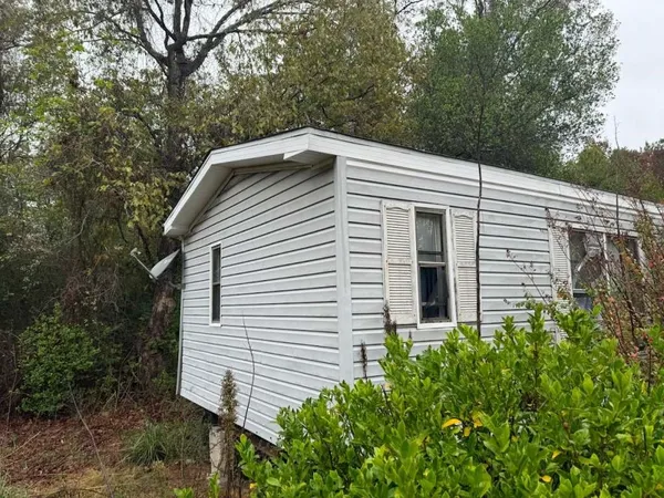 $75,999 | 1218 County Road 722, Buna, TX 77612