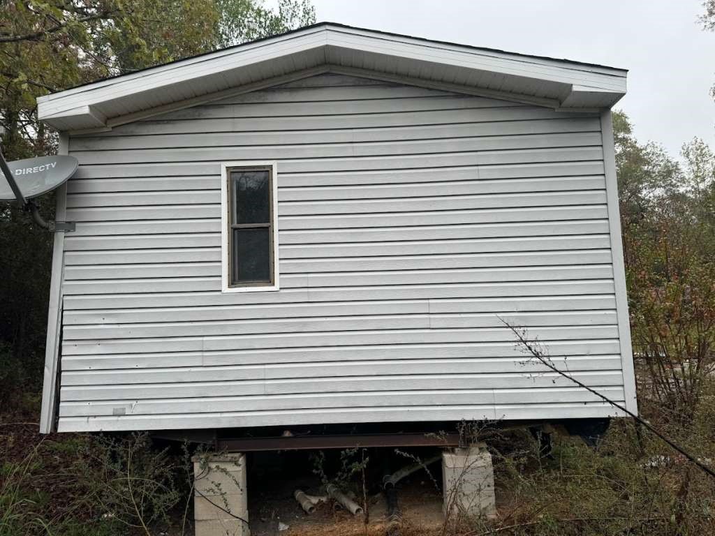 1218 County Road 722 Buna, TX 77612 - Photo 2 of 5