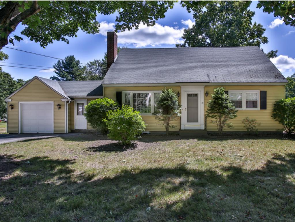 19 Border Street Amherst, NH 03031 - Photo 1 of 36 Gallery Image 1