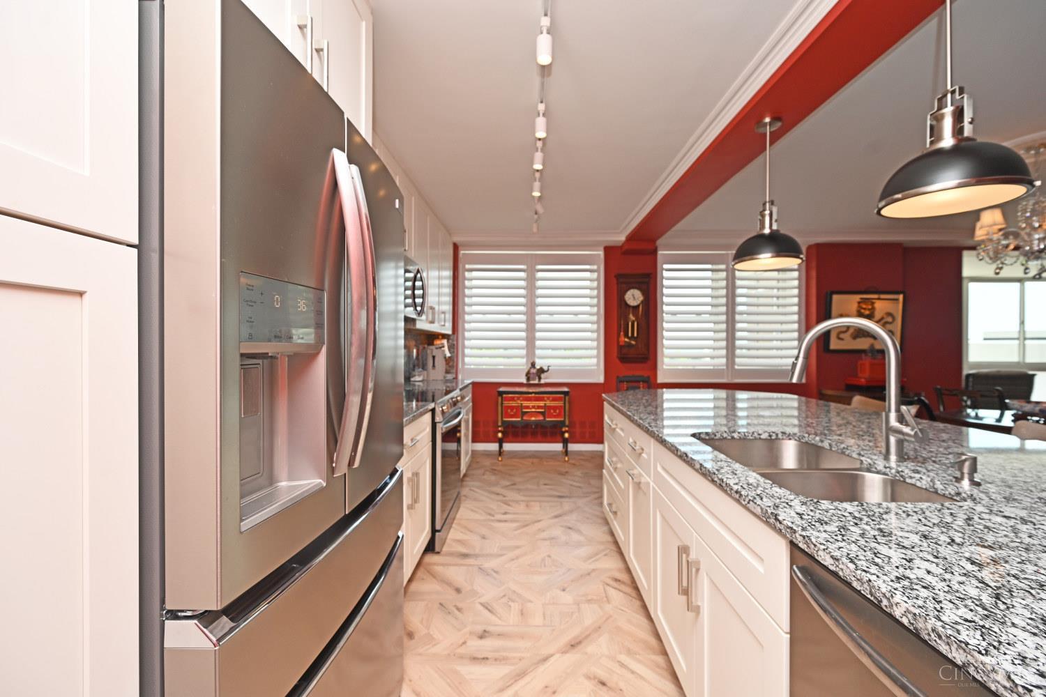 2444 Madison Road, Unit 301 Cincinnati, OH 45208 - Photo 23 of 46 Gallery Image 23