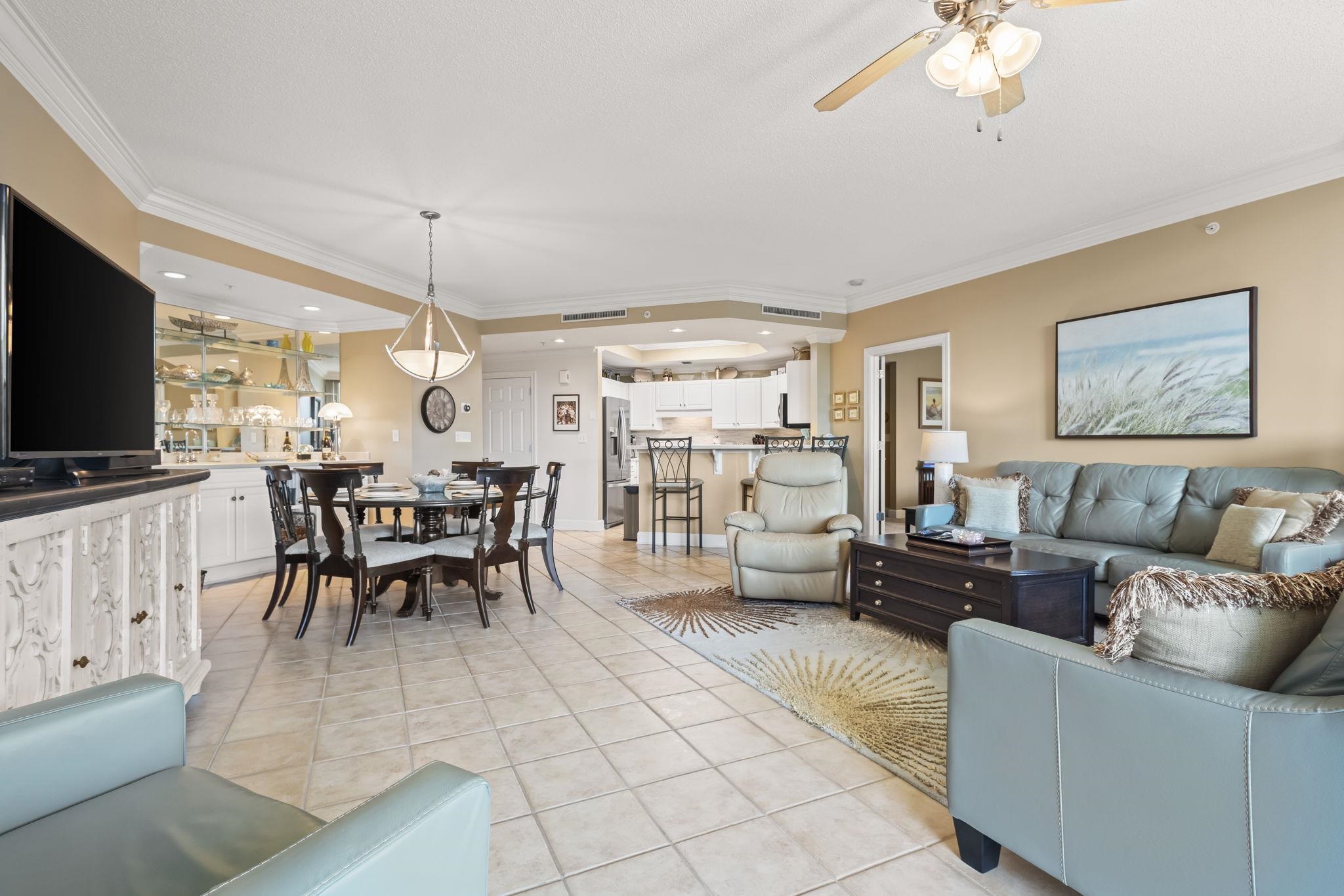 27580 Canal Road, Unit 1517 Orange Beach, AL 36561 - Photo 4 of 23 Living Room