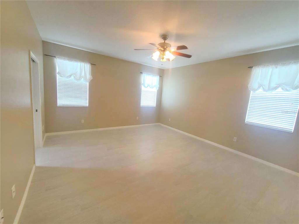 898 Moses Loop The Villages, FL 32162 - Photo 11 of 13