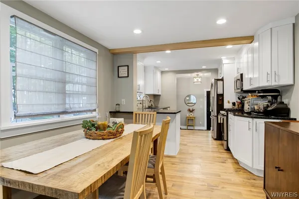 $579,900 | 205 Elmhurst Drive, Orchard Park, NY 14127