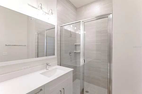 $3,336 | 1420 Lakefront Drive, Unit TH206, Sarasota, FL 34240