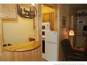 1937 Soda Ridge Road, Unit 1140 Keystone, CO 80435 - Photo 4 of 20 a bathroom with a sink and a mirror