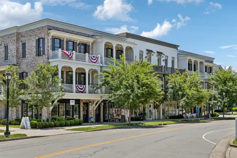 $795,000 | 1015 Westhaven Boulevard, Unit 210, Franklin, TN 37064