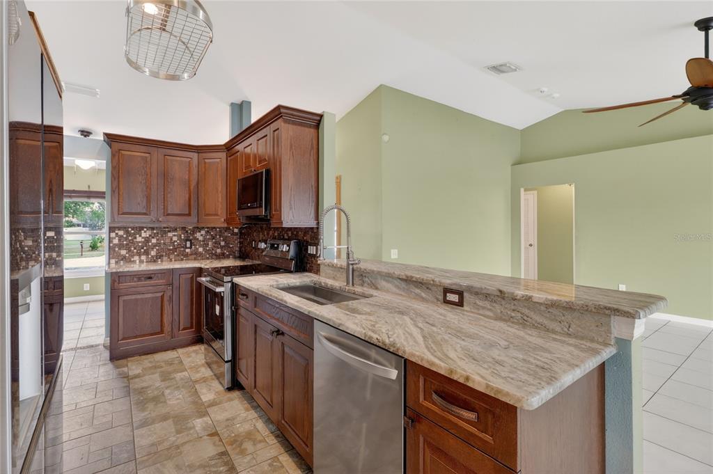 12119 Colonial Estates Lane Riverview, FL 33579 - Photo 18 of 48
