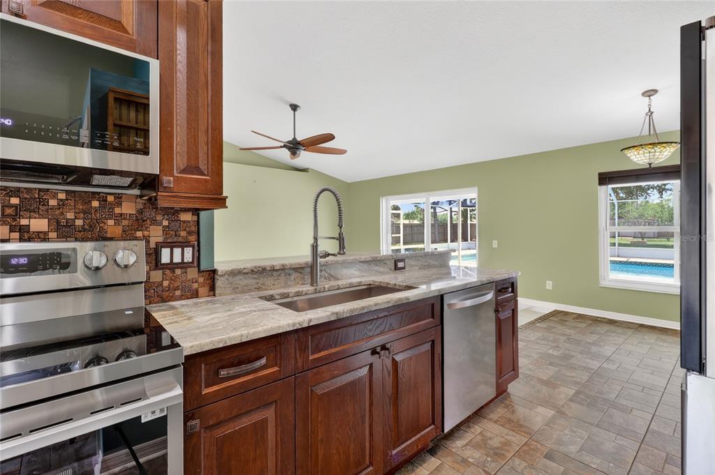 12119 Colonial Estates Lane Riverview, FL 33579 - Photo 19 of 48