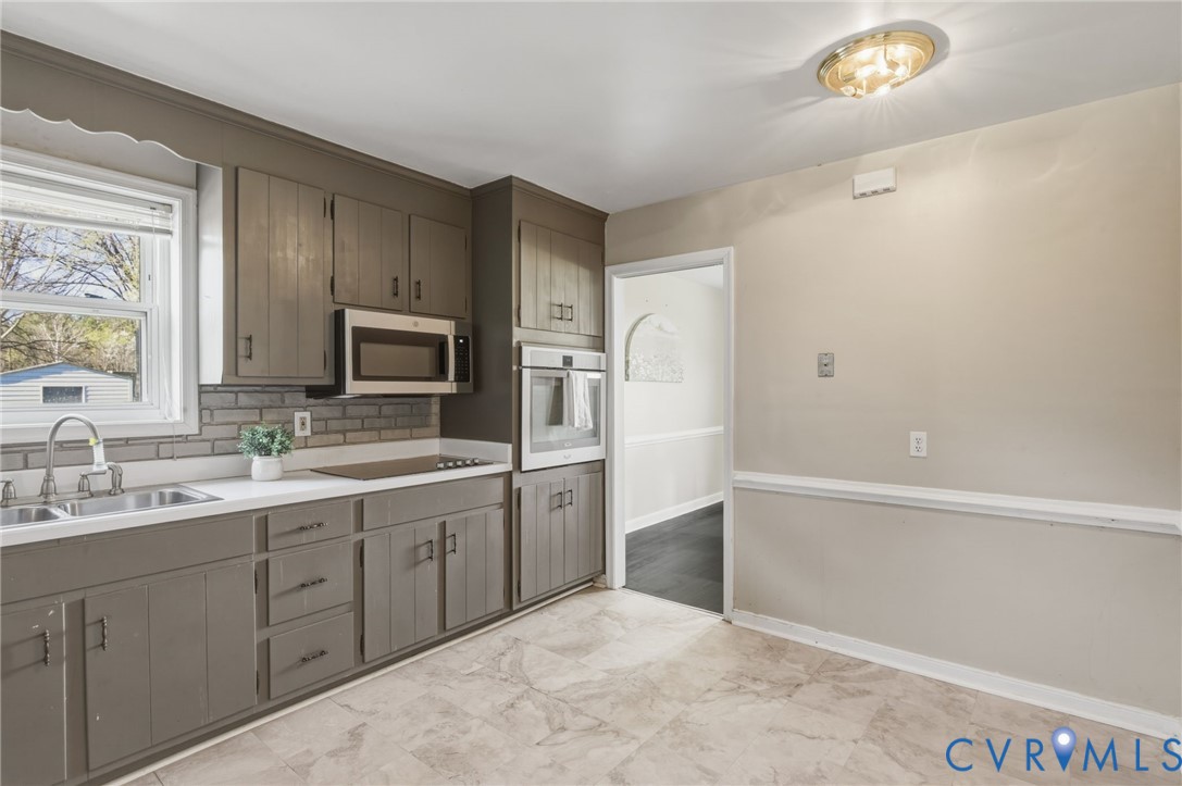 3737 Frankmont Road Richmond, VA 23234 - Photo 10 of 31