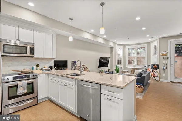 $3,700 | 1431 Corcoran Street Northwest, Unit 1, Washington, DC 20009