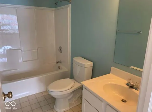 $333,000 | 8116 West Carlow Circle, Indianapolis, IN 46214