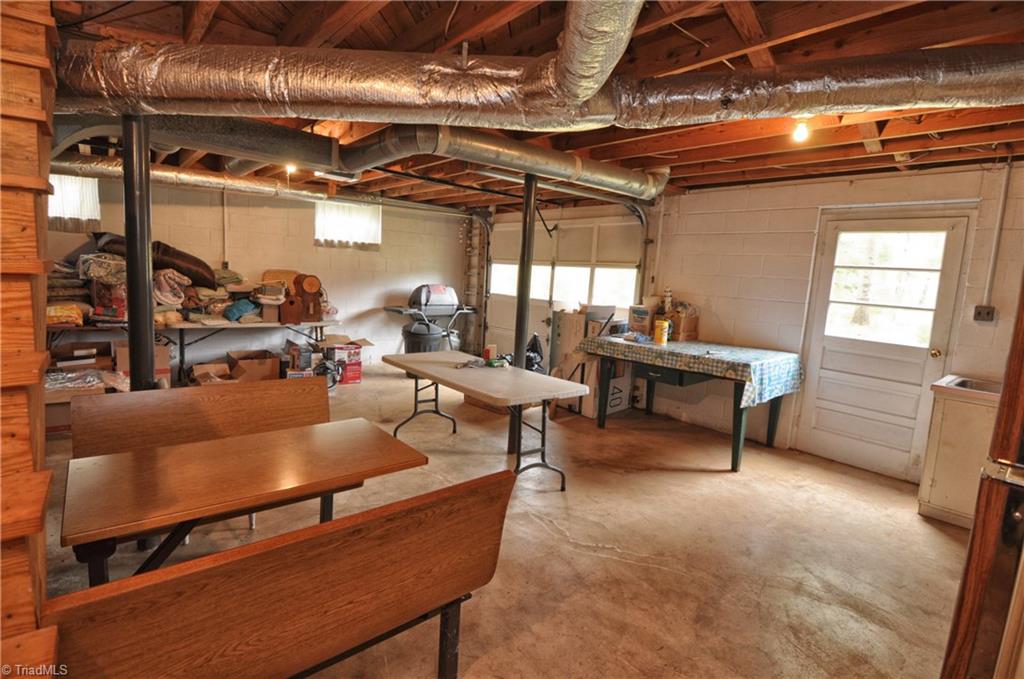 198 Yountz Road Lexington, NC 27292 - Photo 27 of 30 Basement
