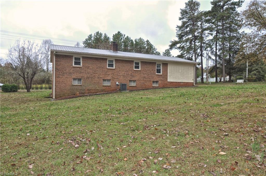198 Yountz Road Lexington, NC 27292 - Photo 6 of 30 Gallery Image 6