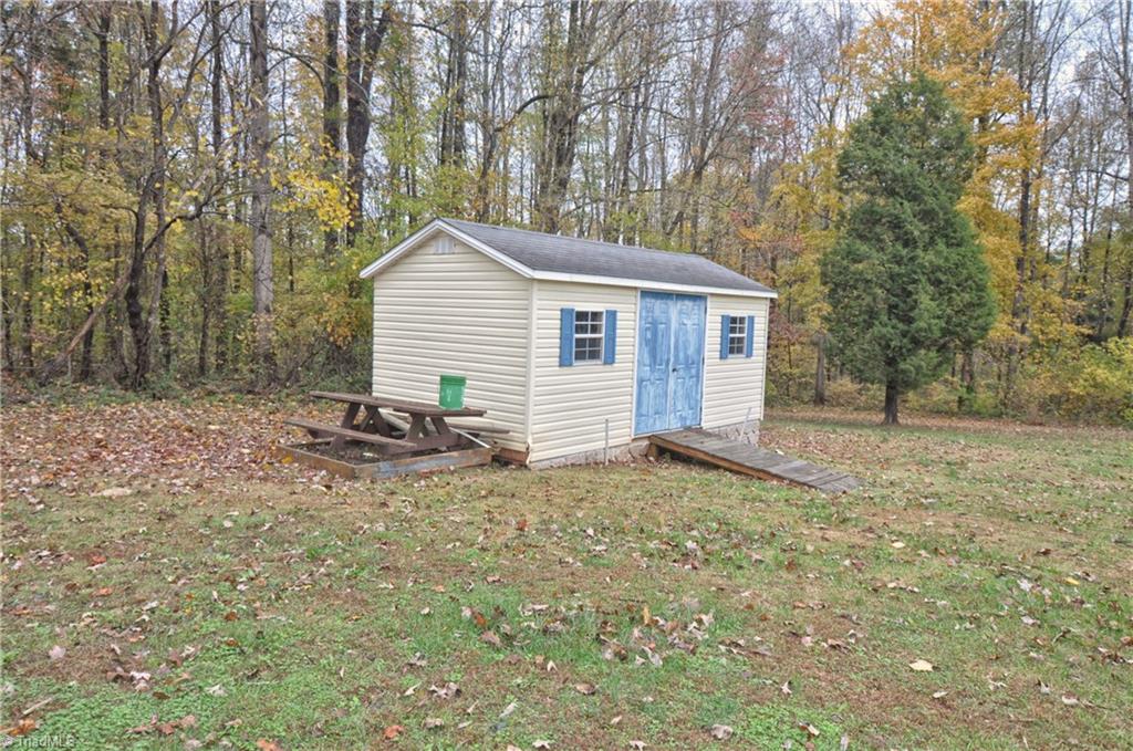 198 Yountz Road Lexington, NC 27292 - Photo 7 of 30 Gallery Image 7