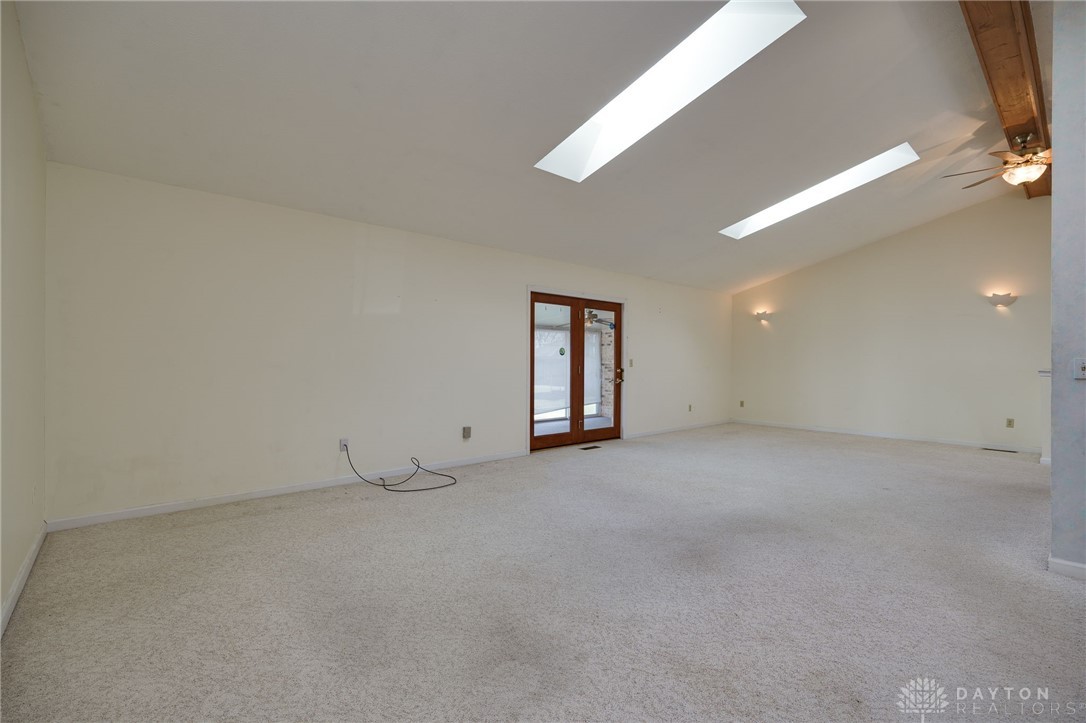 4132 Meadowcroft Road Dayton, OH 45429 - Photo 7 of 32 Gallery Image 7