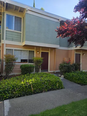$2,700 | 1569 Drake Drive, Davis, CA 95616