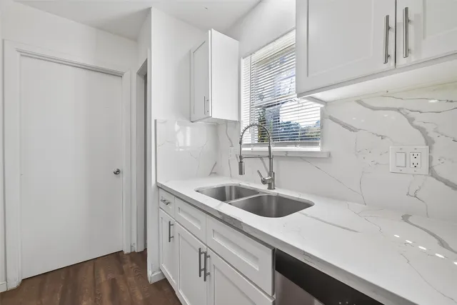 $1,800 | 23567 Pine Forest Drive, New Caney, TX 77357