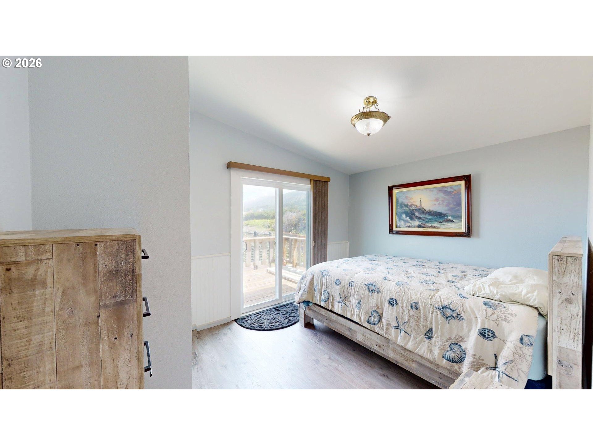 94515 Hayden Road Gold Beach, OR 97444 - Photo 16 of 36 Bedroom