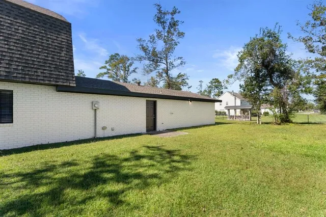 $379,500 | 1056 Forest Boulevard, Lake Charles, LA 70611