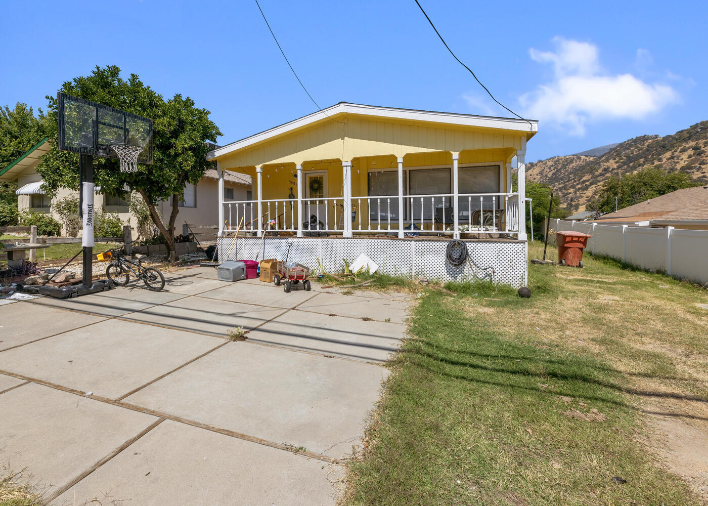 35312 Lenard Road Springville, CA 93265 - Photo 2 of 37 Front View