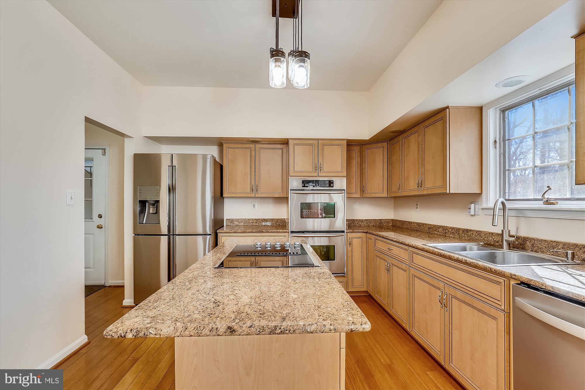 3220 Hickory Ridge Road Dunkirk, MD 20754 - Photo 4 of 39 Kitchen with Stainless Steel and Granite