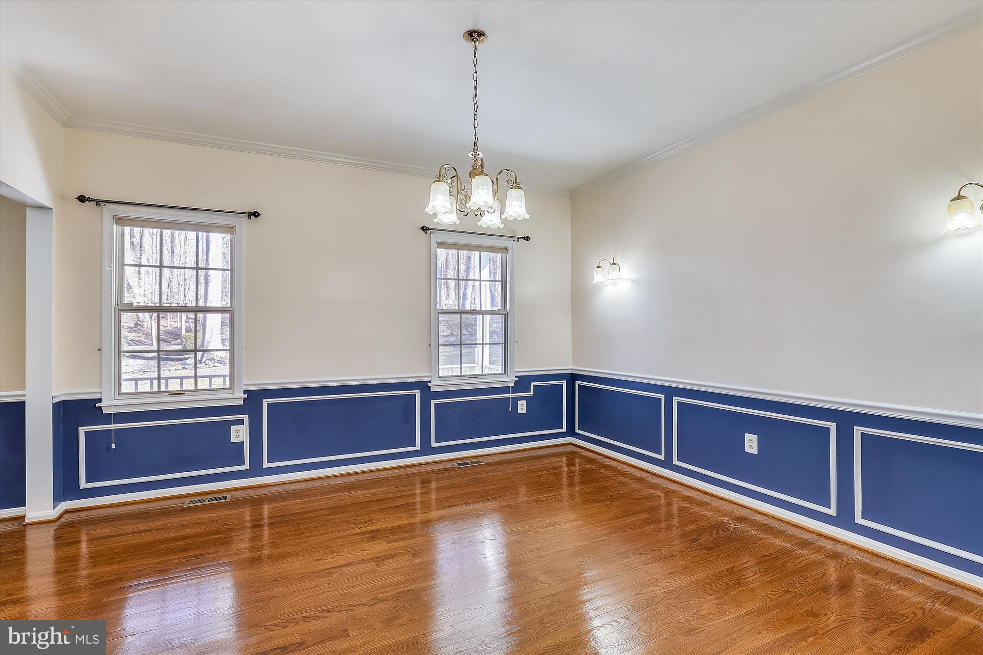 3220 Hickory Ridge Road Dunkirk, MD 20754 - Photo 10 of 39 Dinning Room with Decorative Moldings