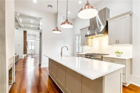 $1,795,000 | 520 Burgundy Street, New Orleans, LA 70112